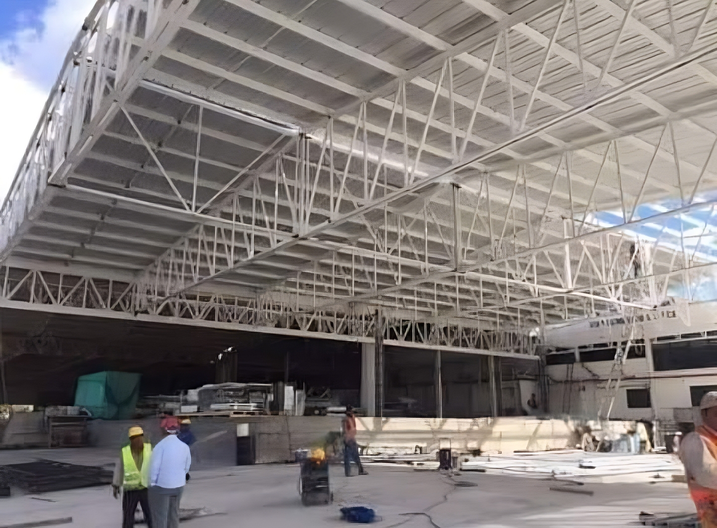 Montaje de estructuras metálicas - Proyecto Edifam